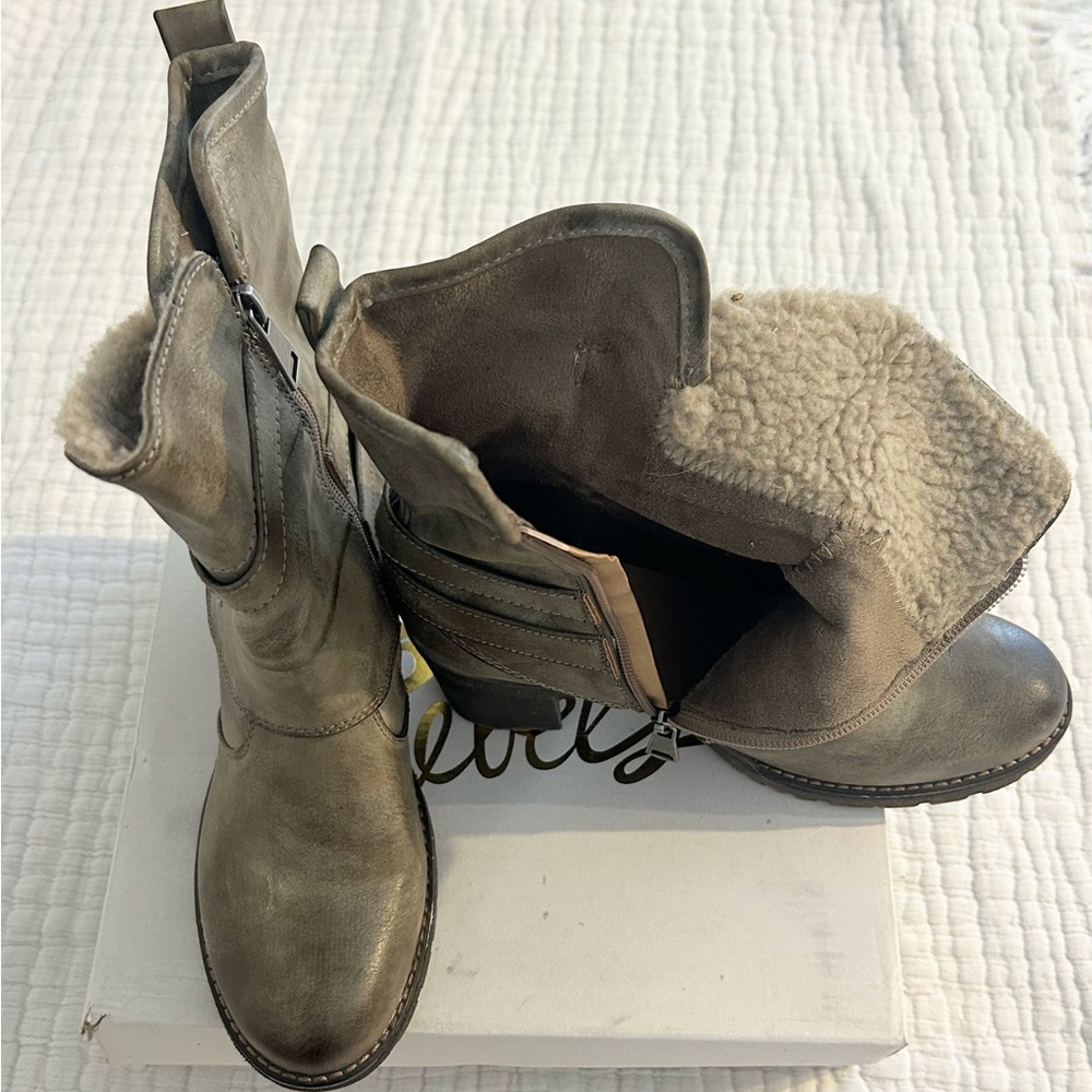 Rebel Tan/Grey Zip Up Strap Detail Boots